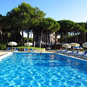https://beau-rivage-pineta.hotelinveneto.com